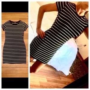 Crew neck bodycon dress