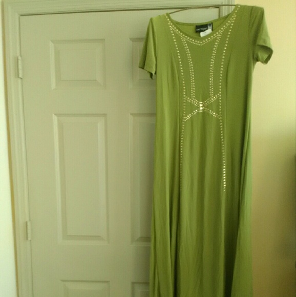 Green Maxi Dress - Picture 1 of 2