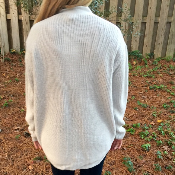 Lace up sweater - Picture 3 of 3