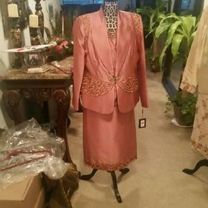 Dress suit