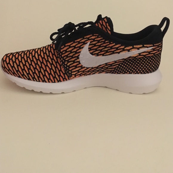 Nike flyknit roshe