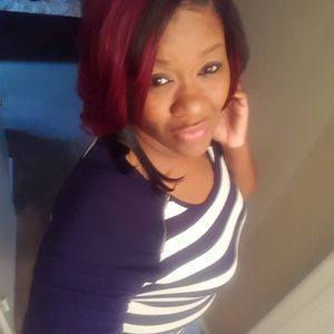 Meet your Posher, Monique