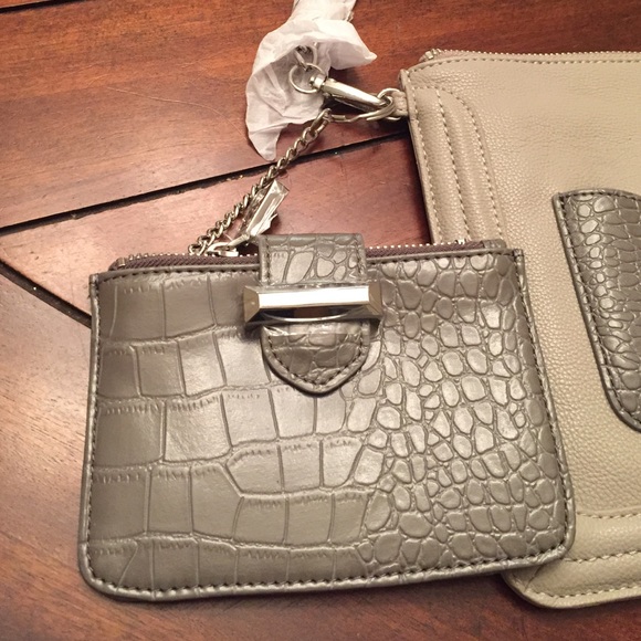 Cross body nwt - Picture 2 of 4