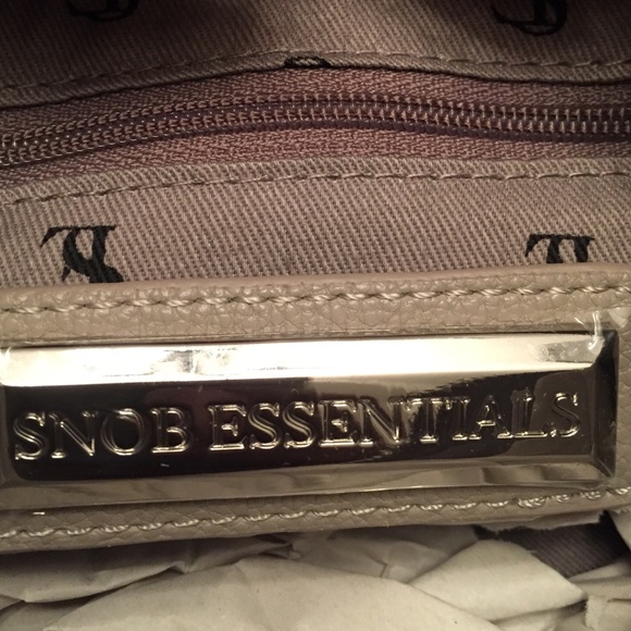 Cross body nwt - Picture 4 of 4