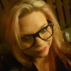 Meet your Posher, Nikki