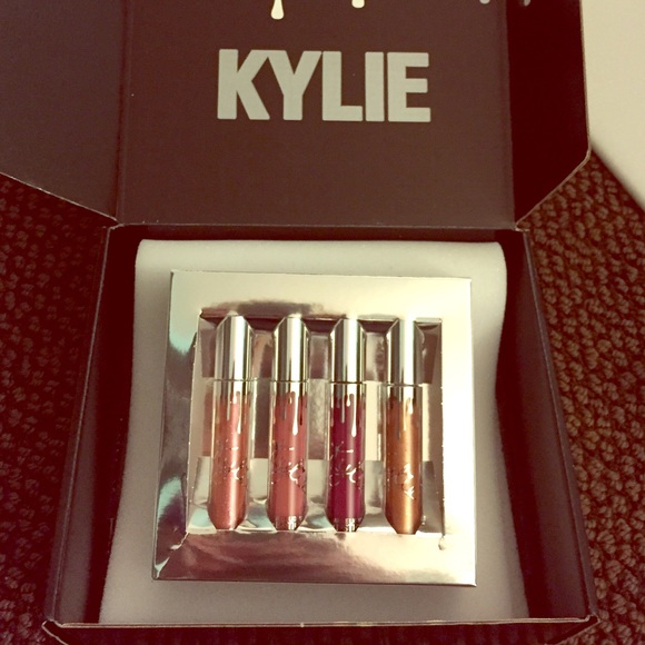 Kylie cosmetics Full size 4pc Holiday kit