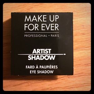 SALE! Make Up For Ever shadow