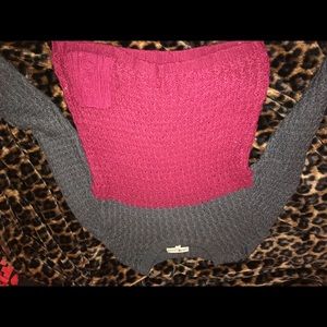Cute knitted sweater with side pocket
