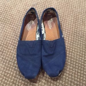 Navy Canvas Classic Toms