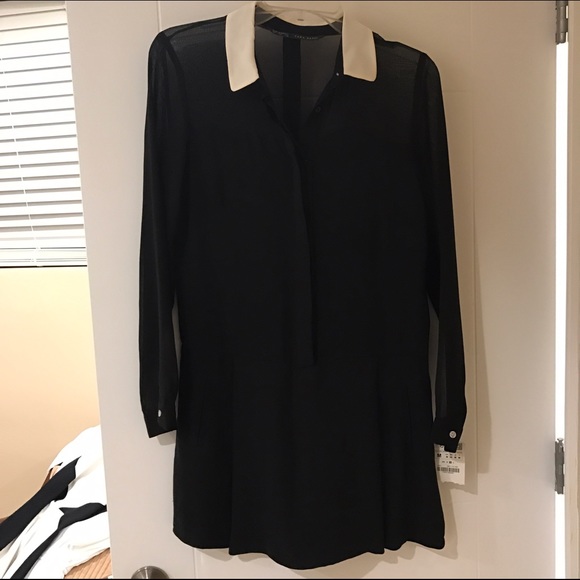 White collar- black romper