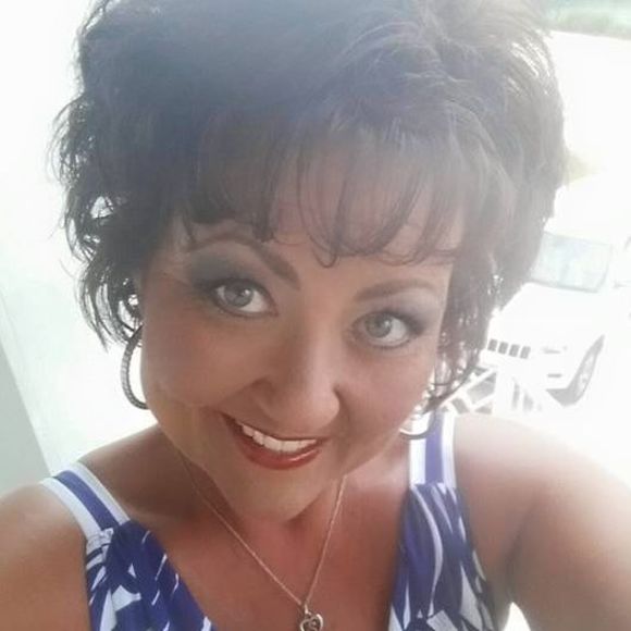 Meet your Posher, Carissa