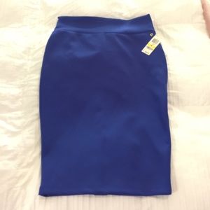⚡️FLASH SALE⚡️NWT Royal blue midi skirt