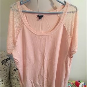 Torrid- Pretty peach/pink short sleeved sweater