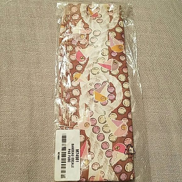 LV bandane silk scarves - Picture 1 of 4
