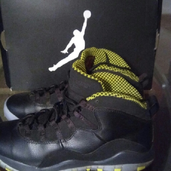 Jordan retro ten sneakers - Picture 2 of 3