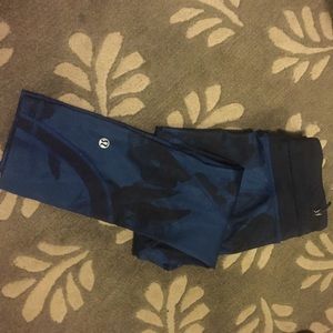 Lululemon inspire running crops