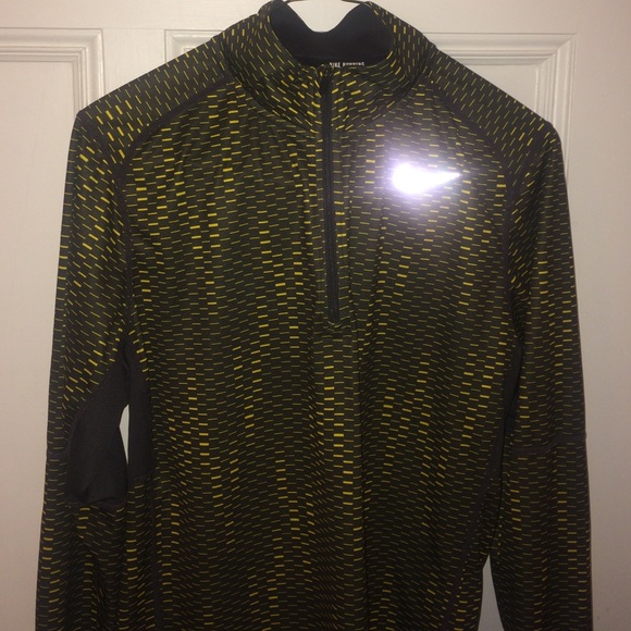 Nike running 1/4 zip
