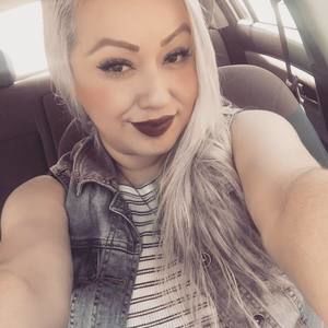 Meet your Posher, Adriana