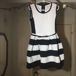 Kids modern color-blocked bubble dress with belt