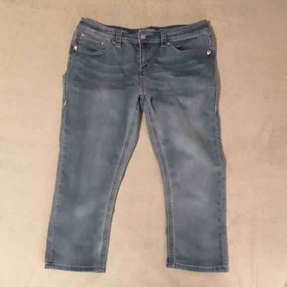 Pants - Seven7 Denim Capris