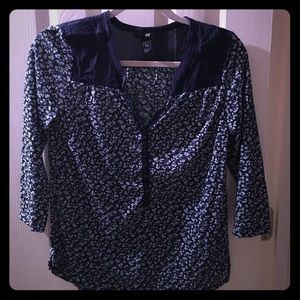 Small H&M Women's 3/4 sleeve blouse