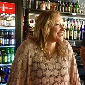 Meet your Posher, Renee