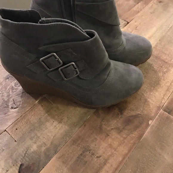 Suede wedges - Picture 1 of 2