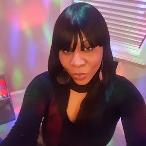 Meet your Posher, Candice