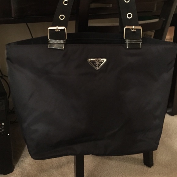 Black tote