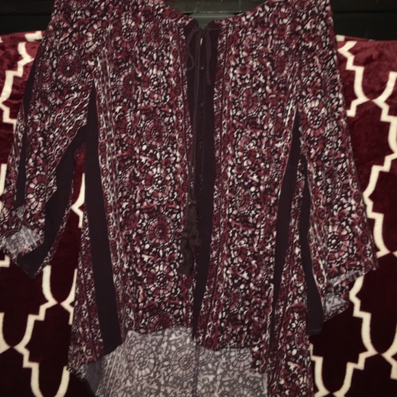 Francesca's maroon top!