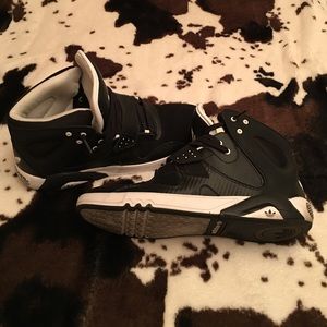 Men's Adidas black high top shoes 12