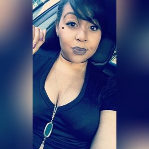 Meet your Posher, Stephanie