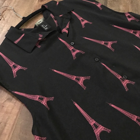 Eiffel Tower top - Picture 2 of 2