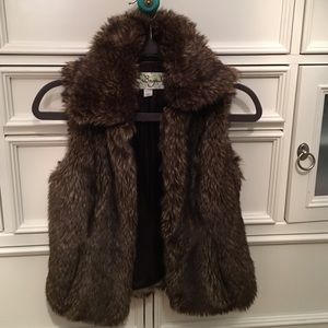 Nordstrom Baguda Faux Fur Vest