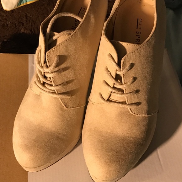 Heel booties