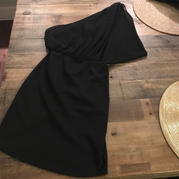 One sleeved Cocktail Dress - Picture 1 of 1