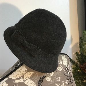 100% wool Winter grey hat