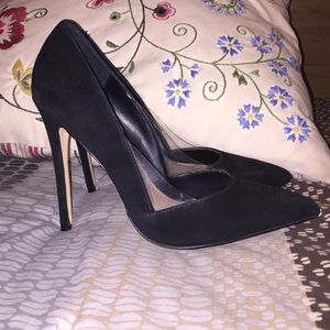 Suede pointy toe pumps
