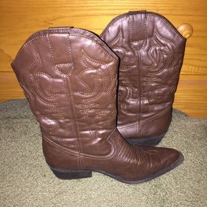 Rampage cowboy boots