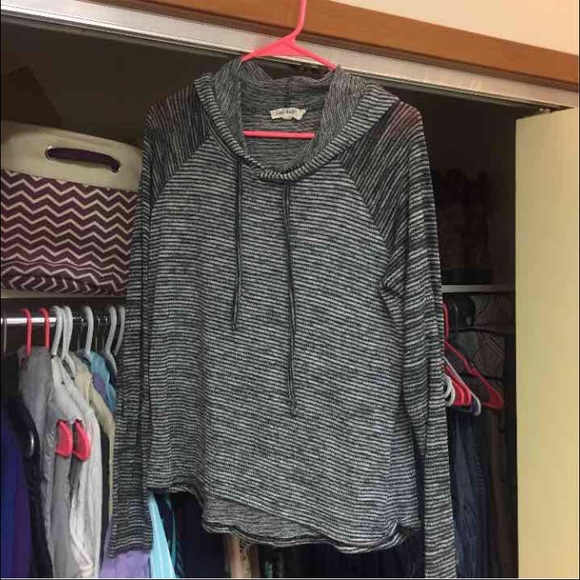 Striped lightweight sweatshirt