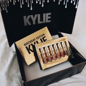 Kylie Jenner birthday edition lip kit