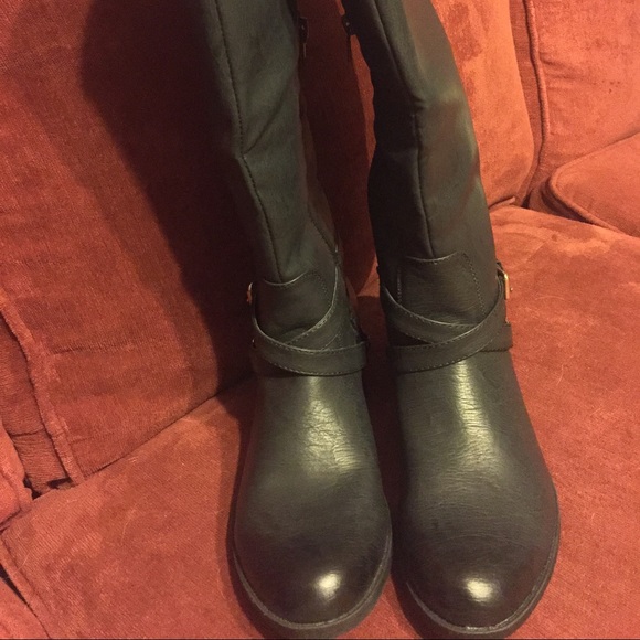 Black Tall Boots - Picture 3 of 4