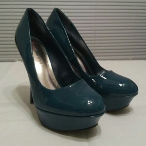 Teal pumps Vanna