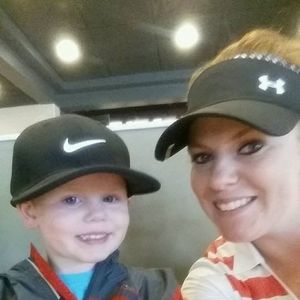 Meet your Posher, Elizabeth