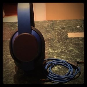 Sol republic x3 high quality headphones