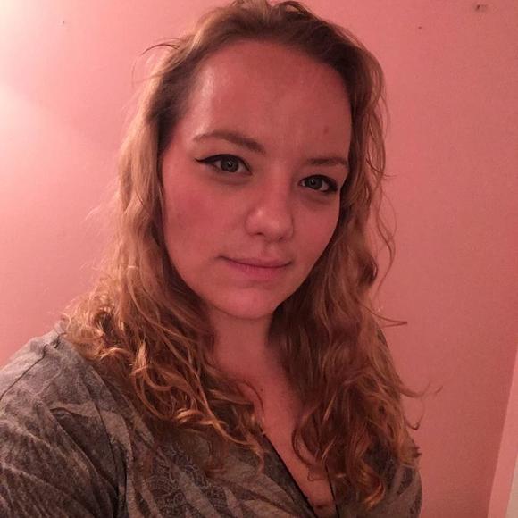 Meet your Posher, Kristyn - Picture 1 of 1