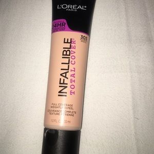 L'Oréal infallible total cover foundation