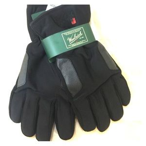 Mens Woolrich insulated gloves