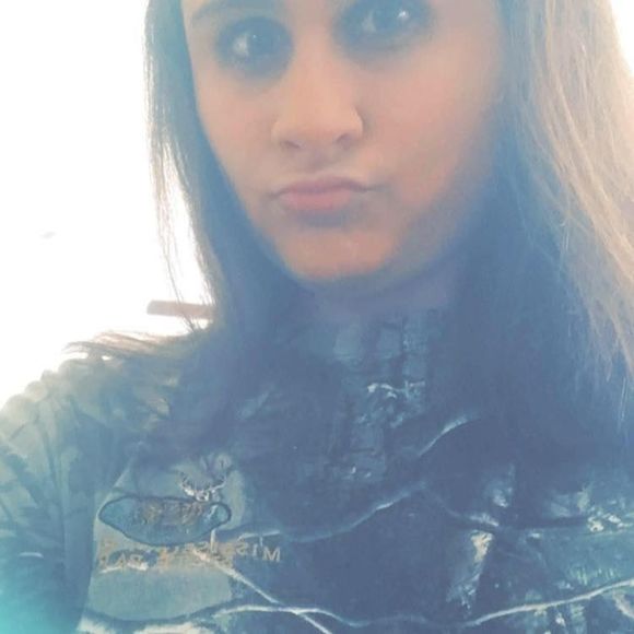 Meet your Posher, Lauren