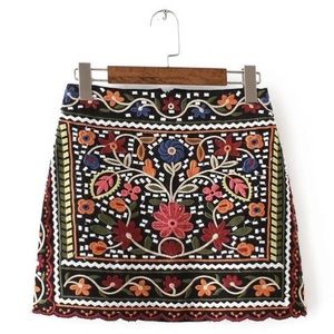 Goodnight Macaroon Bailey embroidered skirt